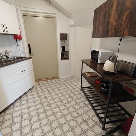 Kalle'S Unluxury Guest House Cl0Sed From 1St Of Feb 2025 Helsinki Ngoại thất bức ảnh