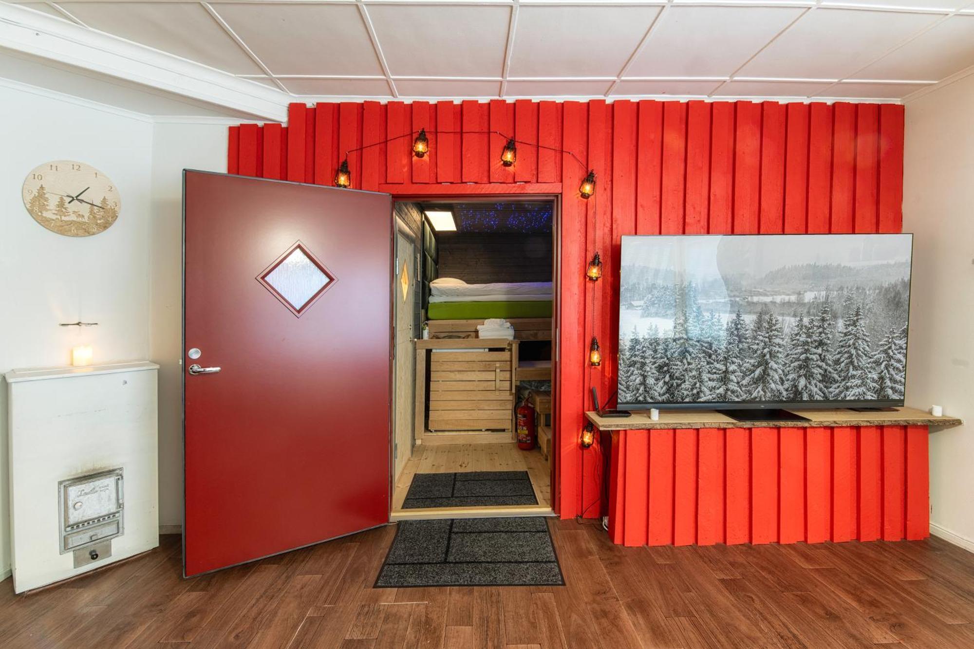 Kalle'S Unluxury Guest House Cl0Sed From 1St Of Feb 2025 Helsinki Phòng bức ảnh